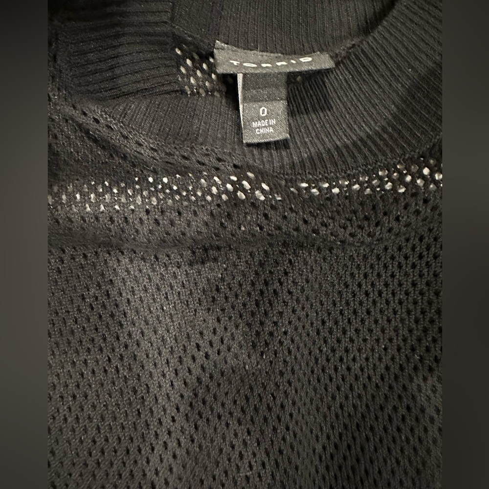 Torrid 0 Elegant Black Cold Shoulder Dress - Picture 5 of 5